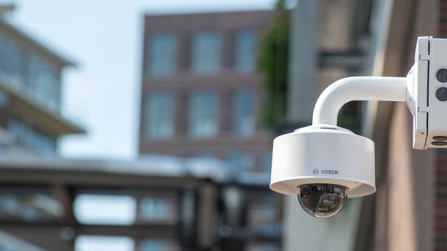 The new FLEXIDOME IP starlight 8000i X series